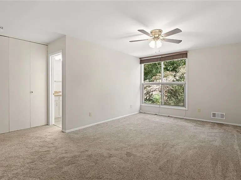 705 Edgewater Trl NW — Photo 23