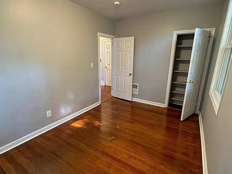 309 East Ave — Photo 13