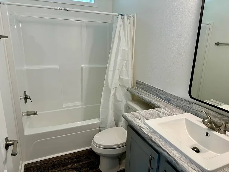 1270 Plymouth Pl — Photo 17