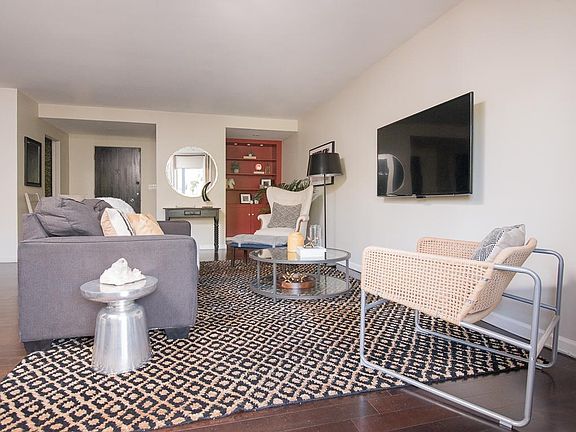5th image of 7560 Hollywood Blvd APT 201