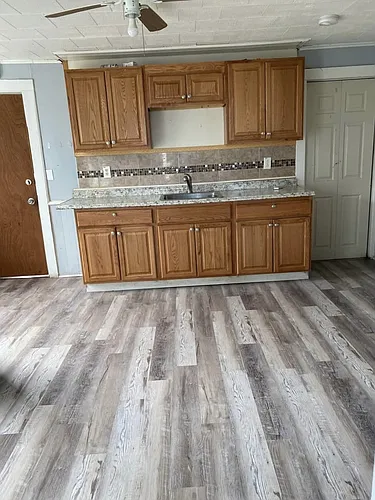 31 Lincoln Ave #5 Photo 1