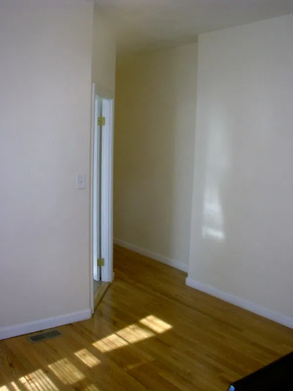 2 bed, 800 sqft, $2,150 — Photo 3