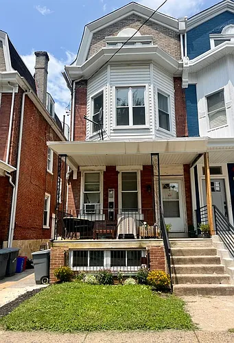 61 W Sharpnack St Photo 1
