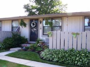 15136 Olivewood Dr, Sterling Heights, MI 48313