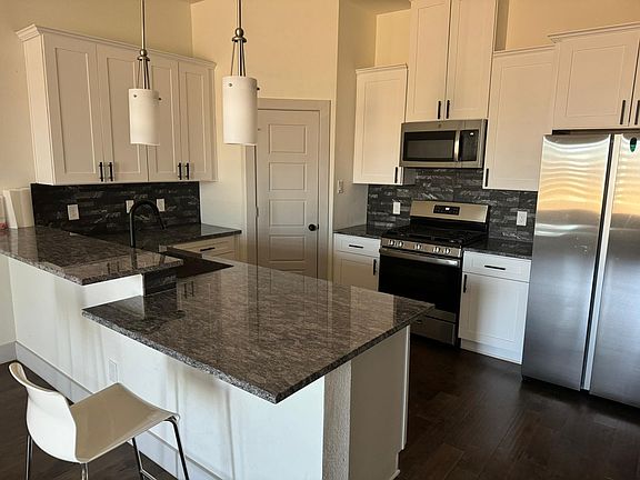 2nd image of 6043 Rivendell Dr