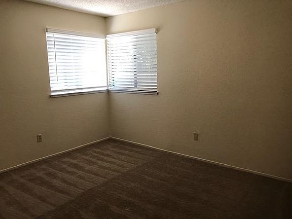 4th image of 457 Vineyard Pl APT G