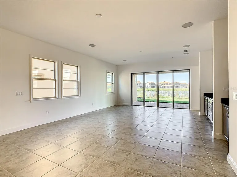 13899 Larkton Ln — Photo 8