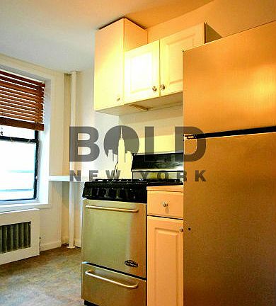 4th image of 113 Saint Marks Pl APT 2E