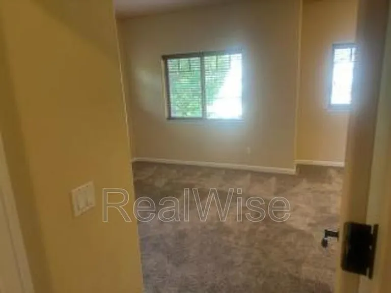 1709 Softwood Way — Photo 14