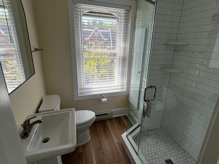 27 E 3rd St #4 — Photo 8