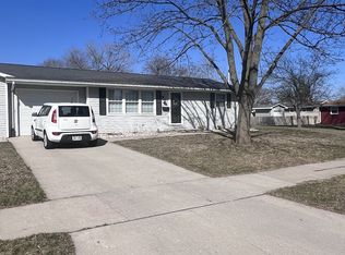1605 Ridgeway Dr, De Pere, WI 54115