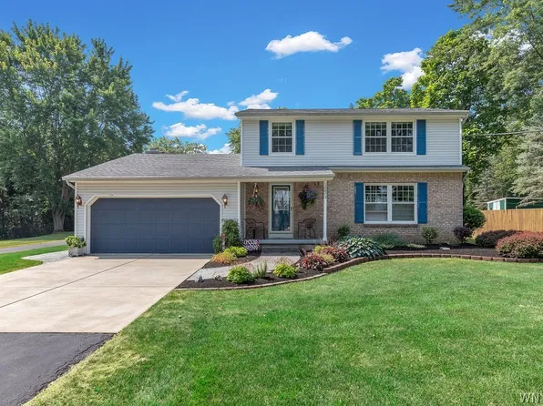 10875 Howe Rd, Clarence, NY 14031