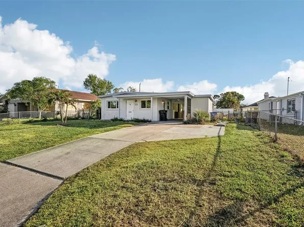 1040 Roberta St, Venice, FL 34285