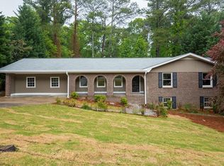 2116 Windsor Dr, Snellville, GA 30078