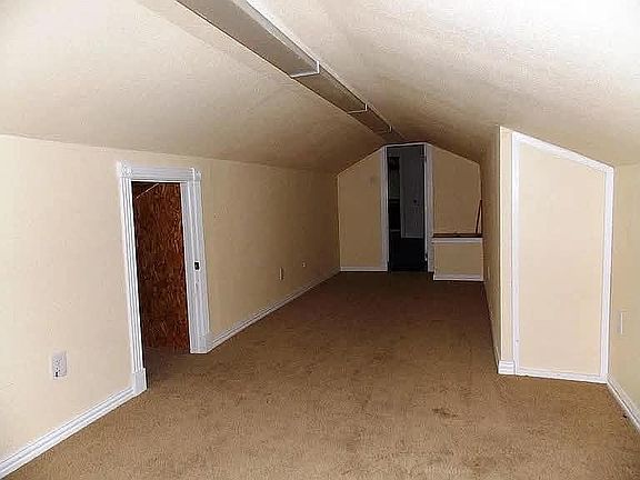 2nd image of 3706 Woodcrest Rd