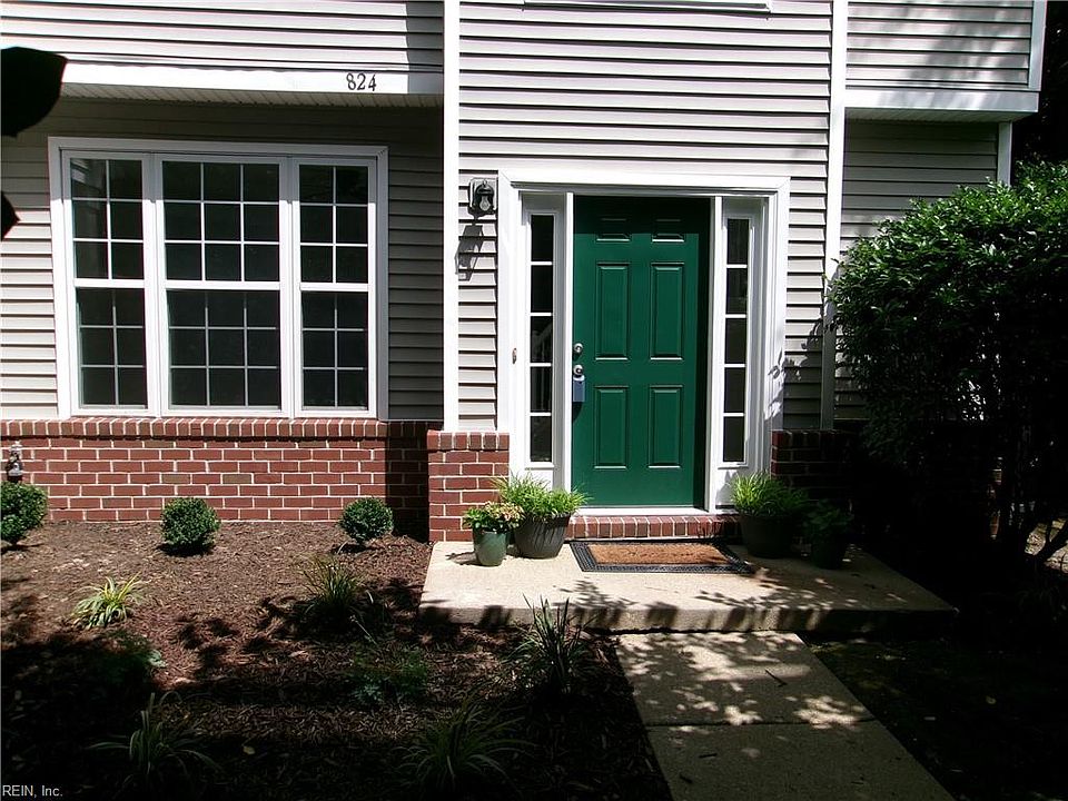 1st image of 824 Oak Springs Ct