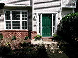 824 Oak Springs Ct, Newport News, VA 23602