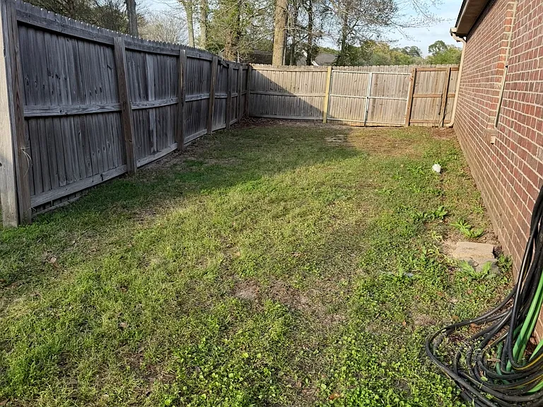 4 Canterbury Ln — Photo 26