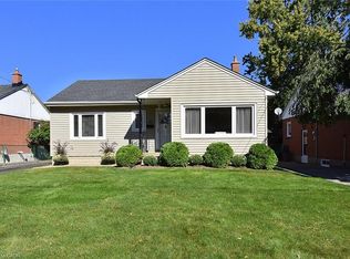 31 Kemp Dr, Hamilton, ON L9H2N1