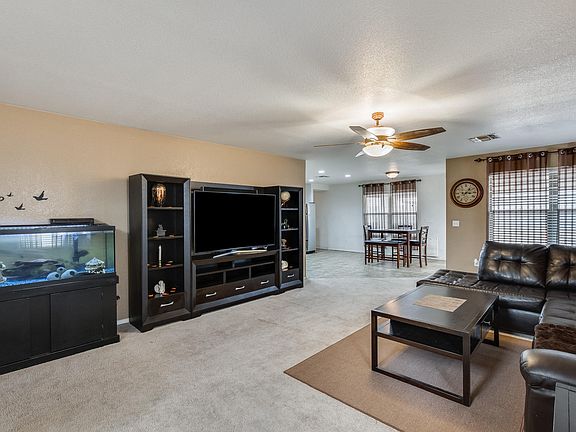 5th image of 11822 W Windrose Ave