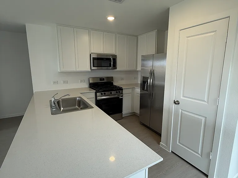 21642 Cottonwood Meadows Trl — Photo 2