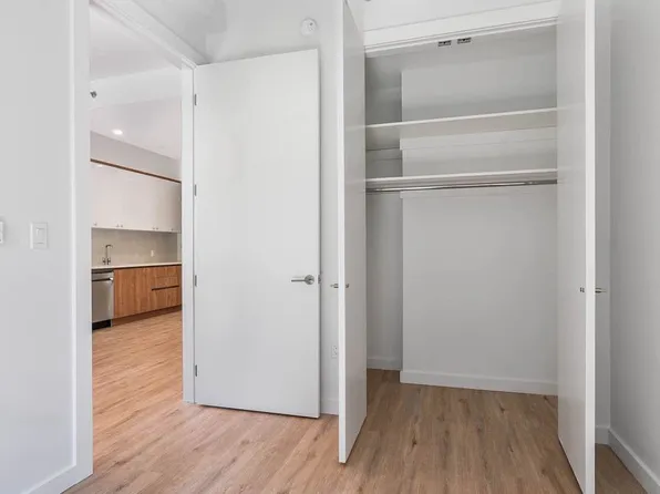 161 Lenox Road image 5 of 10