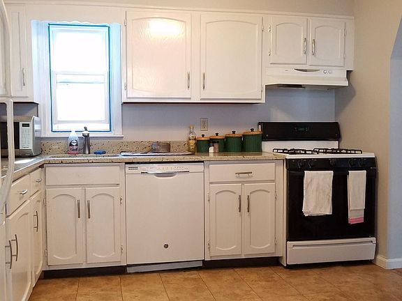 9 Saybrook St. #2 Boston - Brighton Unit Photo 2