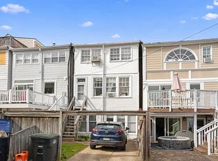 3852 Beecher St NW, Washington, DC 20007