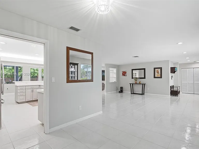 15845 SW 87th Ave — Photo 14
