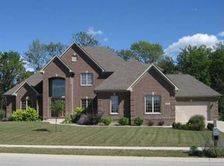 1523 E Osprey Dr, Greenfield, IN 46140