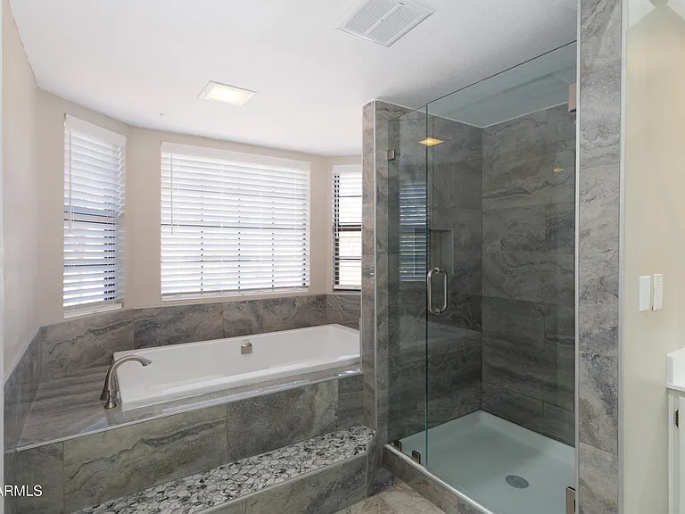 10930 E Hope Dr — Photo 17