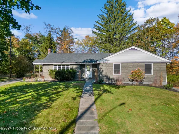 310 Fern St, Hawley, PA 18428