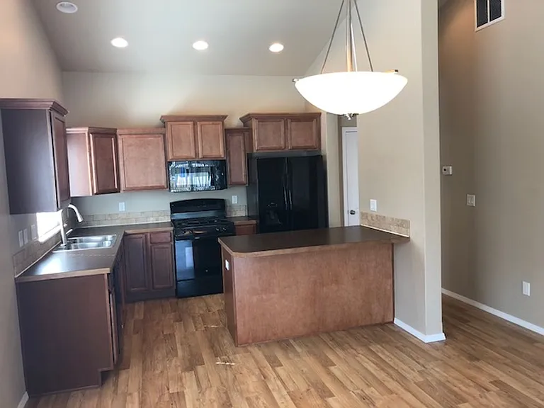 110 Bull Frog Dr — Photo 4