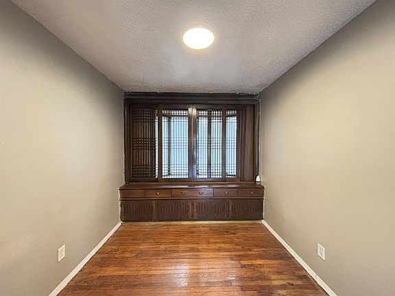 3rd image of 4694 McCrory Ave