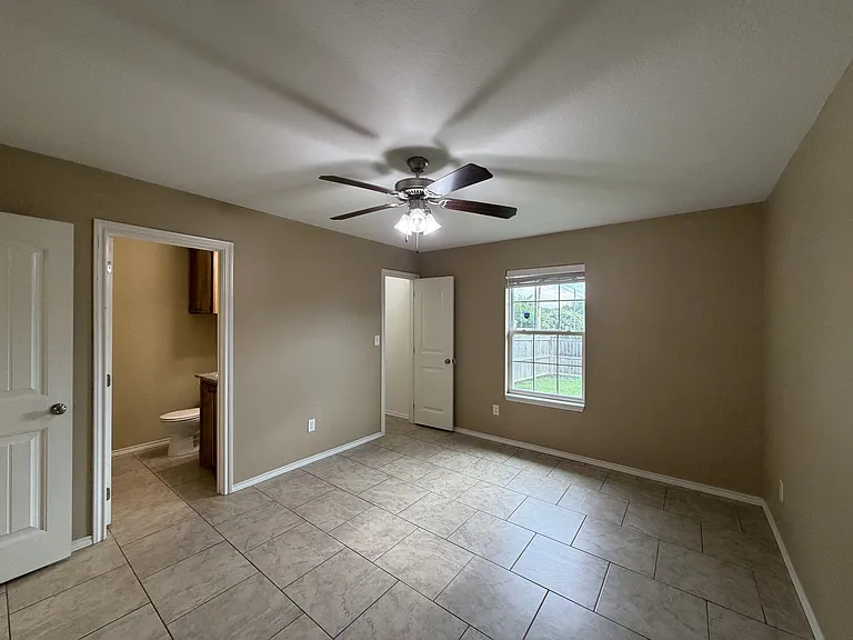 1221 Kirby St #6 — Photo 16