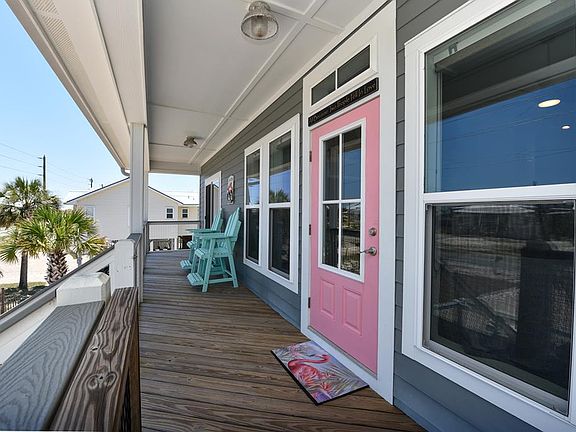 5th image of 917 E Gulf Beach Dr