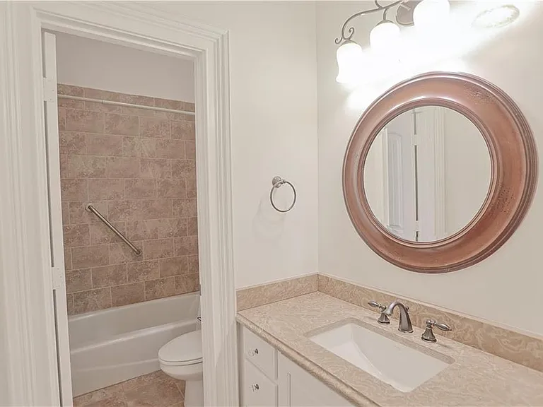 1296 Lenox Park Blvd — Photo 49