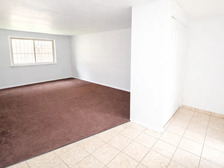 1-Bedroom (Unit 106)