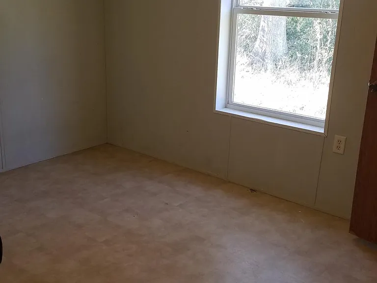 1323 Highway 178 — Photo 20