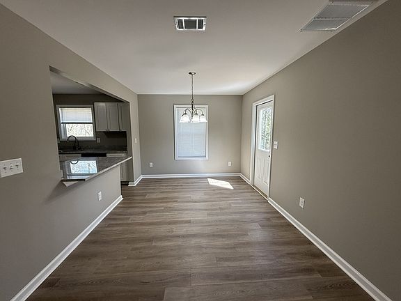 4th image of 1050 Echo Brook Trl