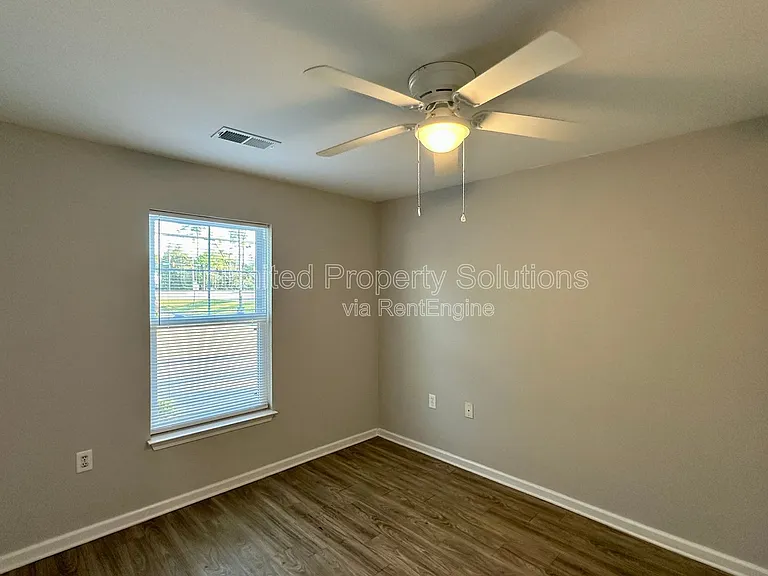 370 S Kerr Ave #106 — Photo 9