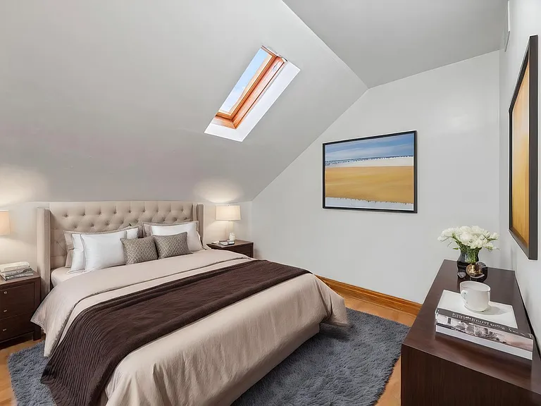 1639 W Blackhawk St #3 — Photo 15