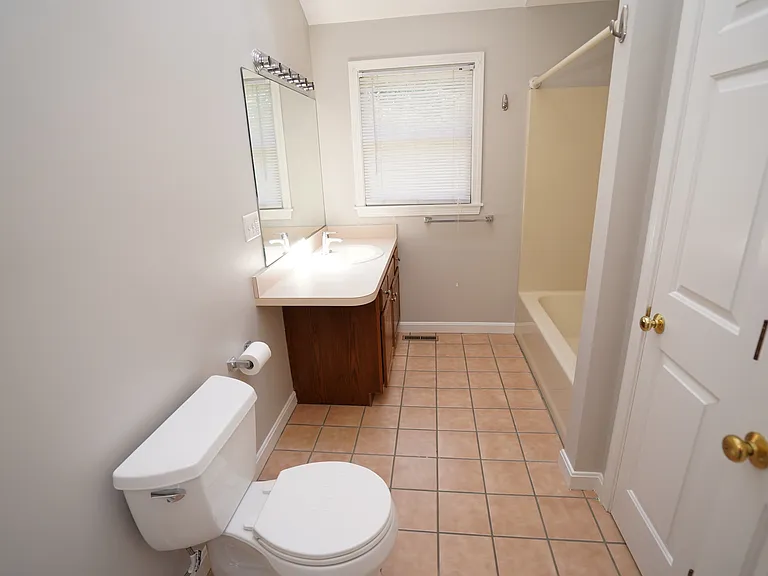 8 Mann St #8 — Photo 17