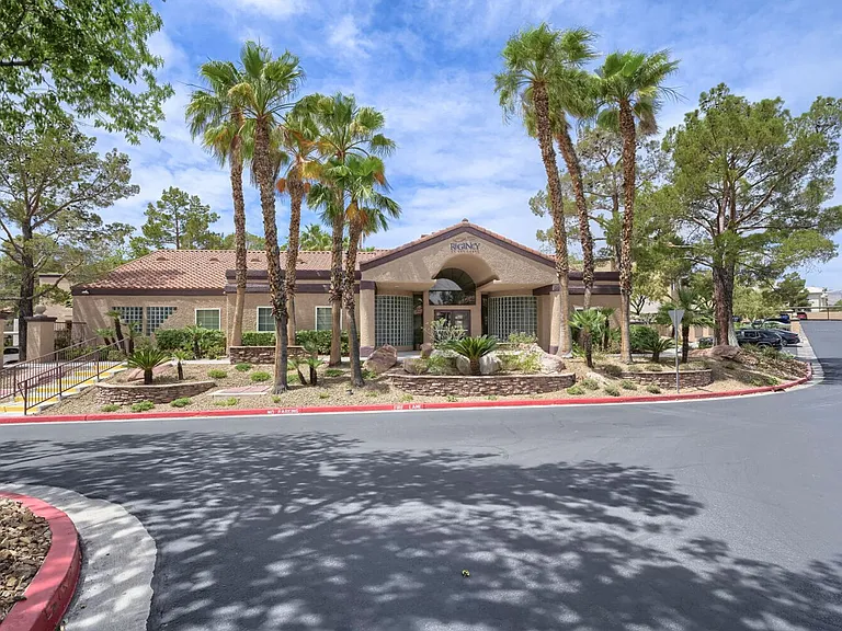 9325 W Desert Inn Rd #177 — Photo 22