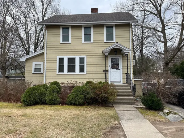 136 West St, Randolph, MA 02368
