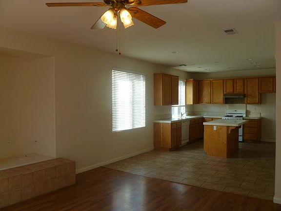 3rd image of 8933 Paulhaus Way