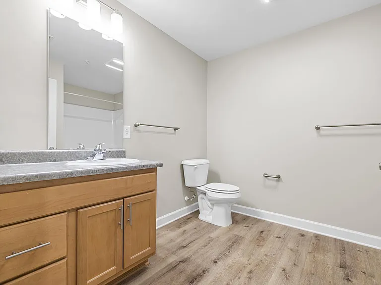 Bluebird Commons — Photo 14