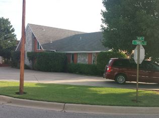 131 Rawlings Dr, Clinton, OK 73601