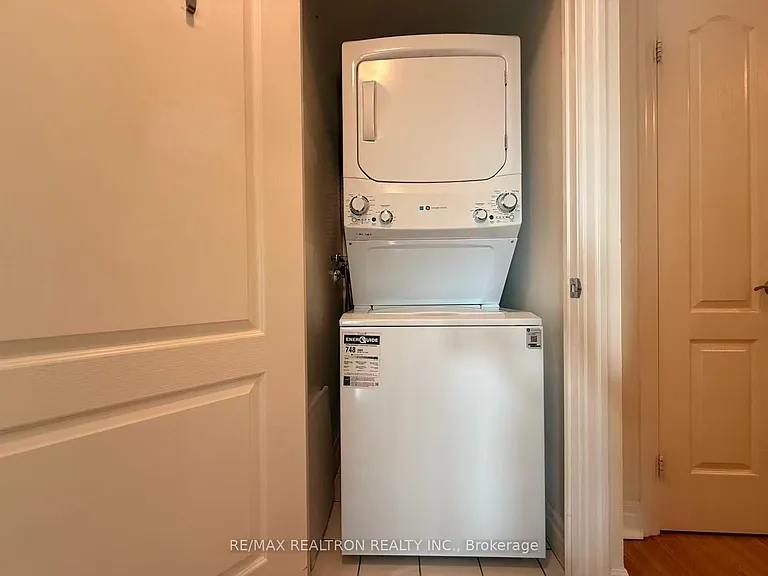 188 Doris Ave #803 — Photo 23