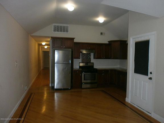 2nd image of 188 Hylan Blvd